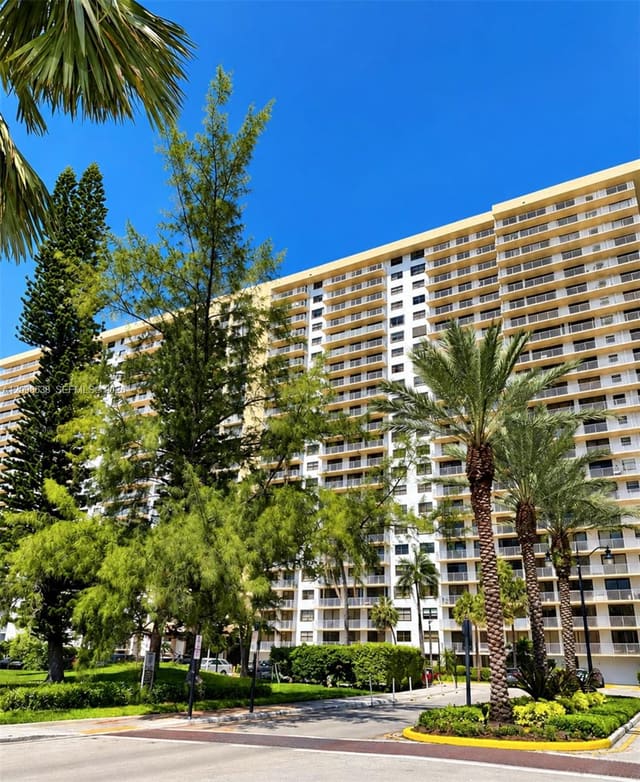 290 174th Street 2412, Sunny Isles Beach, FL 33160