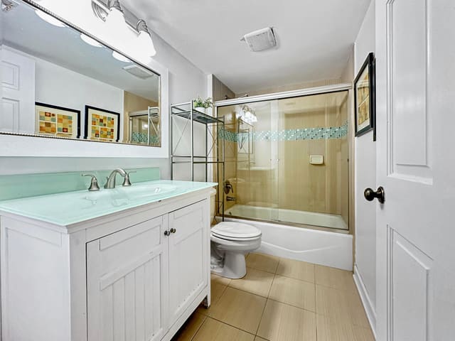 2761 VILLAGE Boulevard 306, West Palm Beach, FL 33409