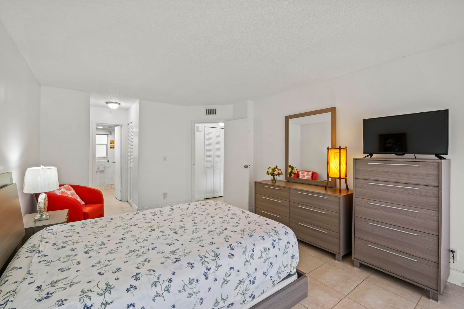 3871 VIA POINCIANA 104 — photo 12