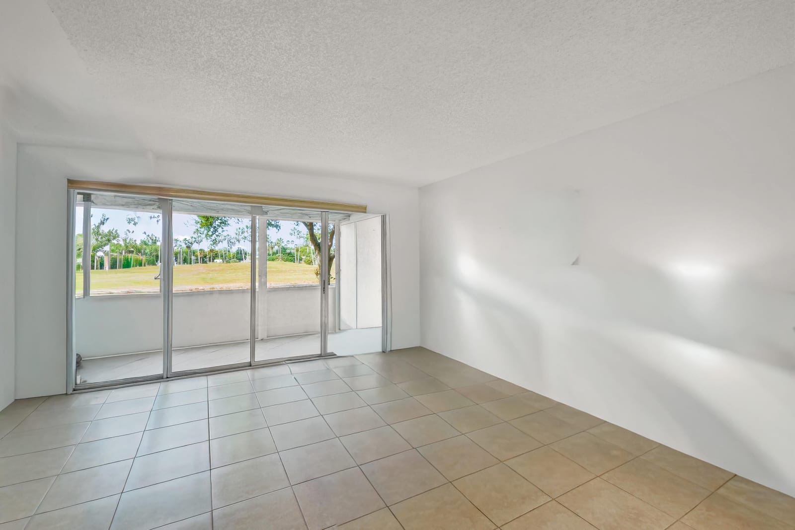 3871 VIA POINCIANA 104, Lake Worth, FL 33467 photo 13