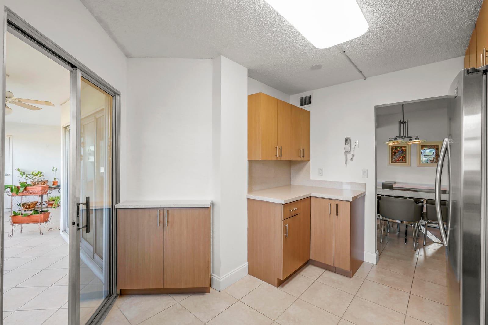 3871 VIA POINCIANA 104 — photo 9