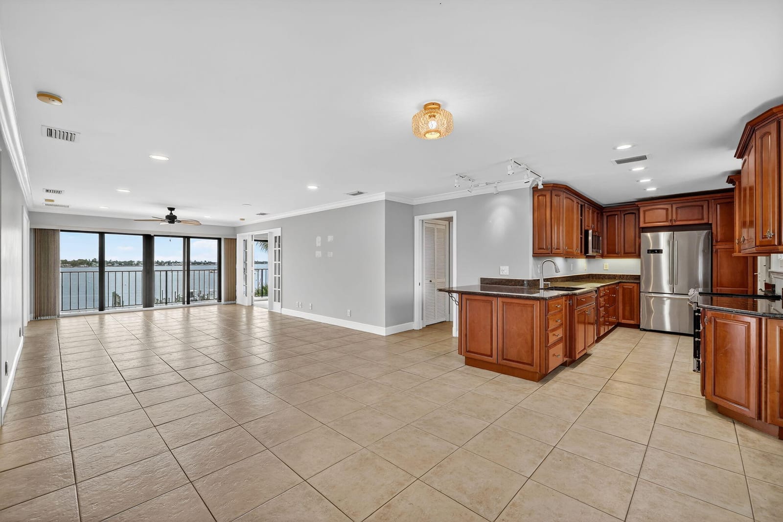 624 SW SAINT LUCIE Crescent 308, Stuart, FL 34994 photo 15