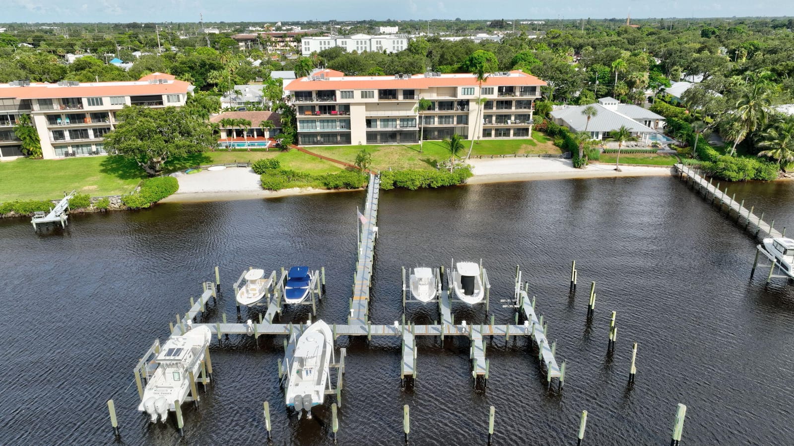 624 SW SAINT LUCIE Crescent 308, Stuart, FL 34994 photo 3
