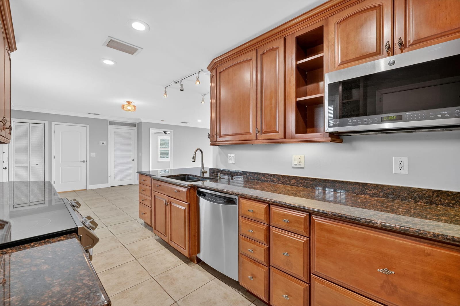 624 SW SAINT LUCIE Crescent 308, Stuart, FL 34994 photo 21