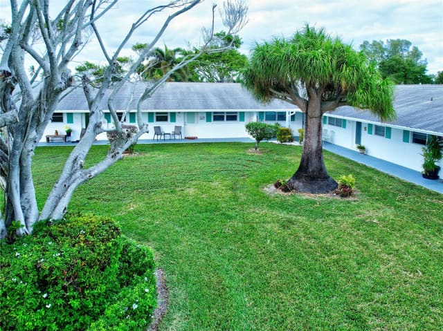 400 SW Golfview Terrace 111, Boynton Beach, FL 33426