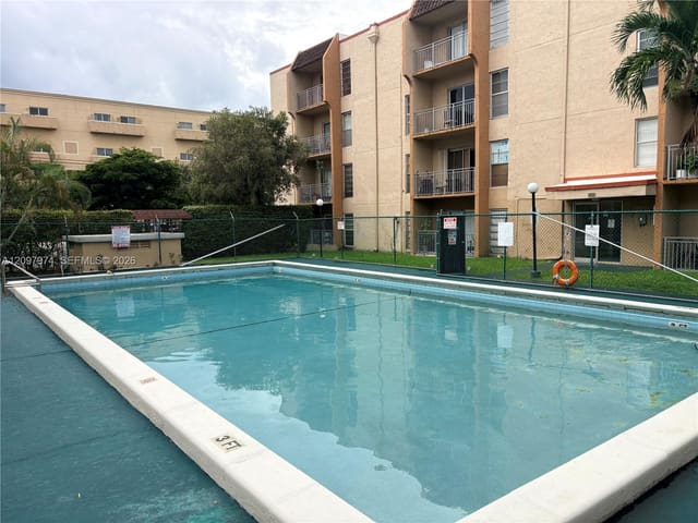 4845 NW 7th Street 104-5, Miami, FL 33126
