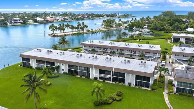 755 Saturn Street E203, Jupiter, FL 33477