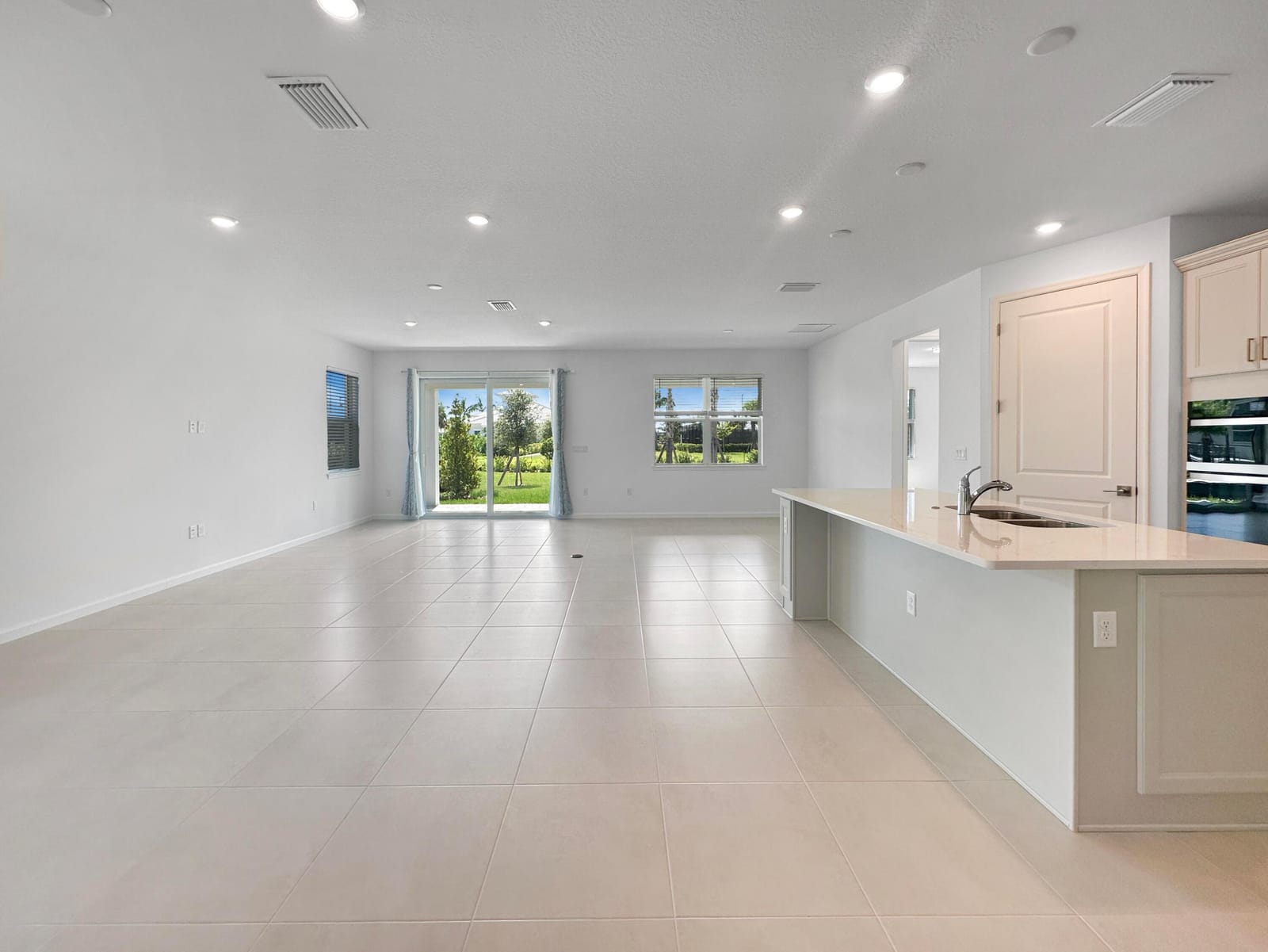 1156 HAVEN Circle, Vero Beach, FL 32960 photo 6