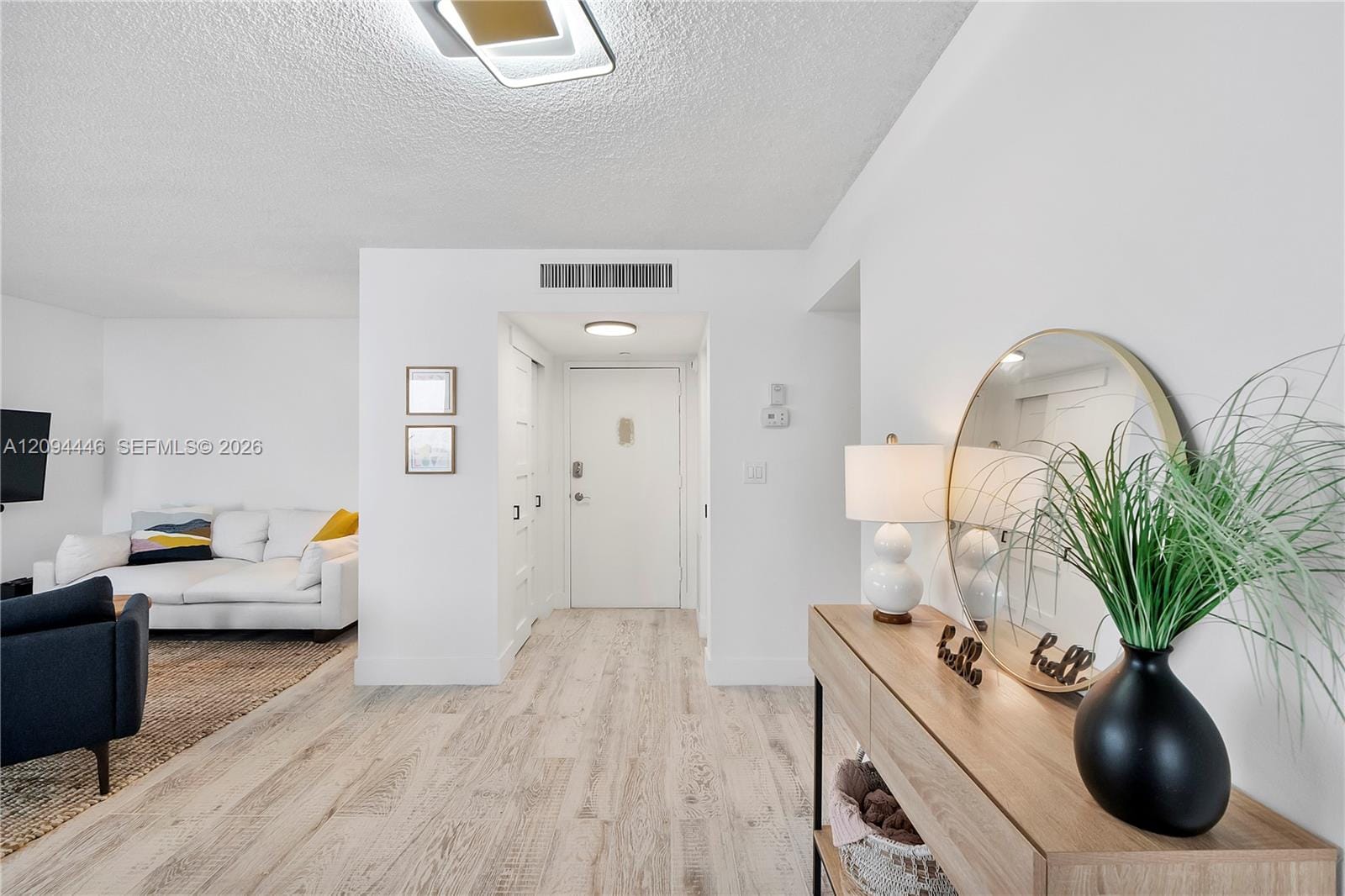 2639 N Riverside Drive 806 — photo 5