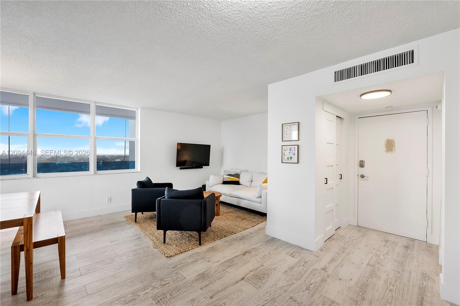 2639 N Riverside Drive 806 — photo 6