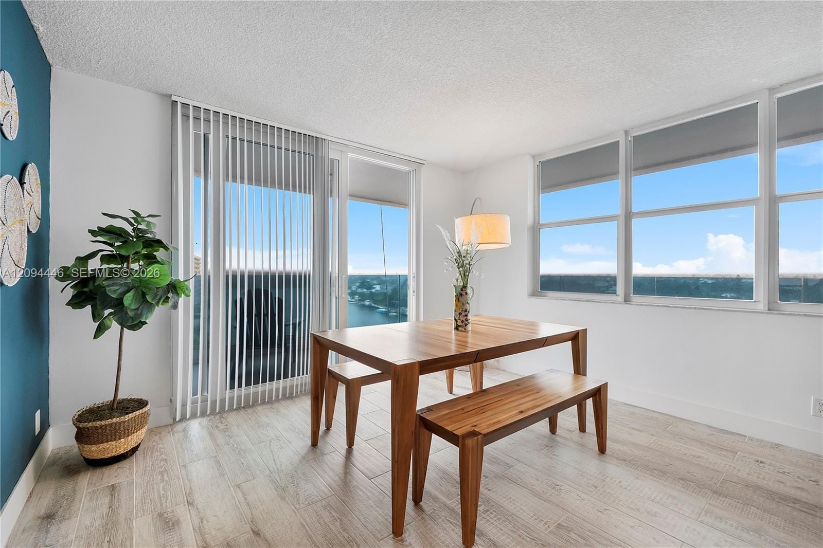 2639 N Riverside Drive 806 — photo 9
