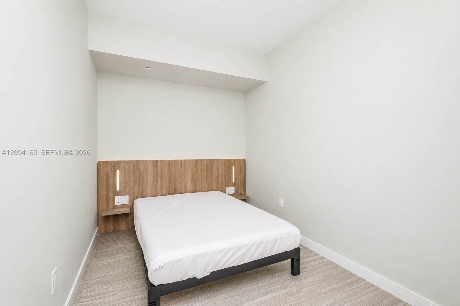 488 NE 18th Street 4406 — photo 9