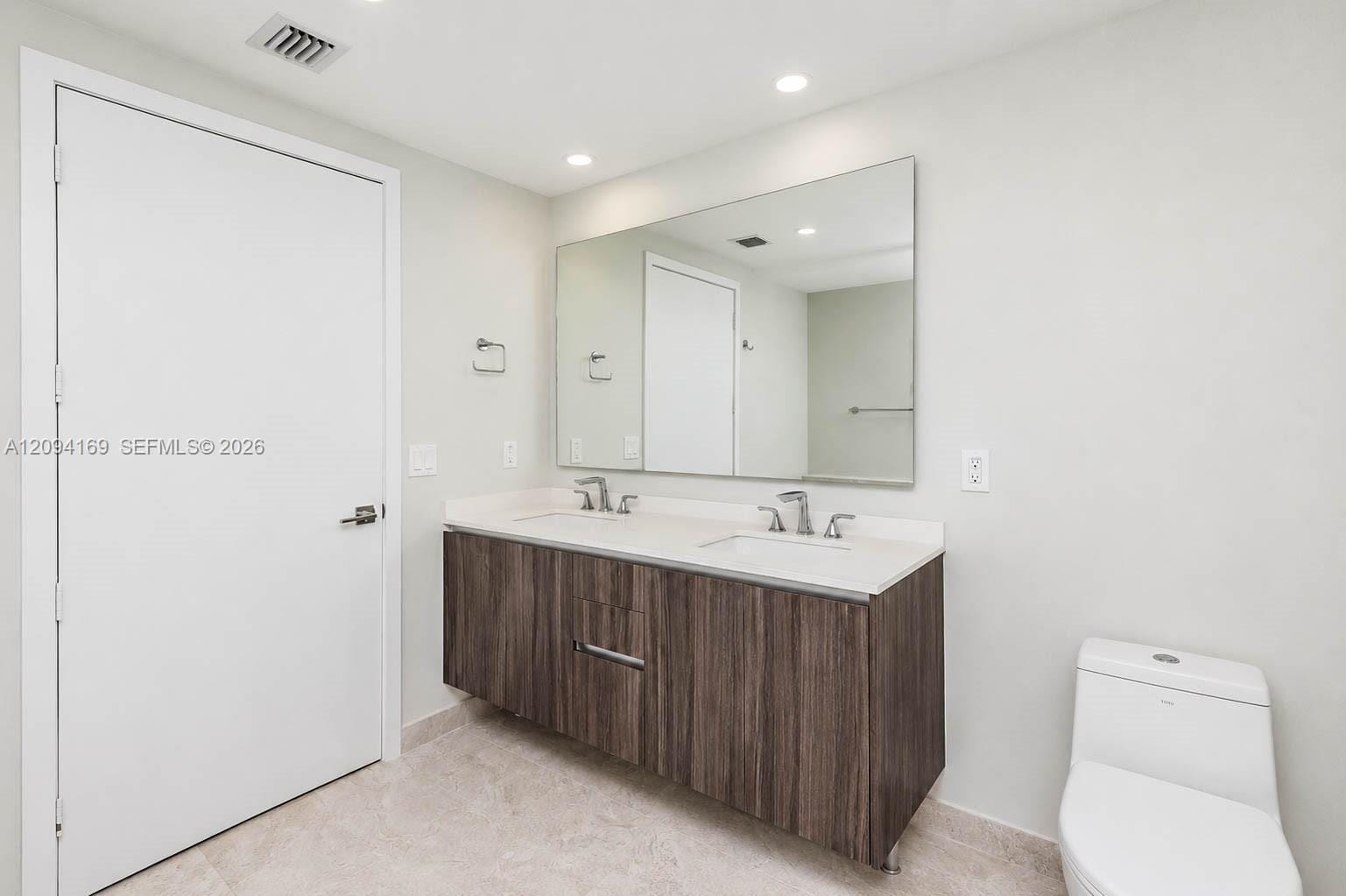 488 NE 18th Street 4406 — photo 10