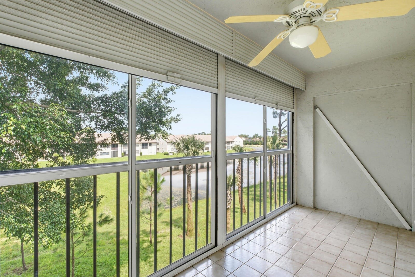 4725 LUCERNE LAKES Boulevard E 301, Lake Worth, FL 33467 photo 23