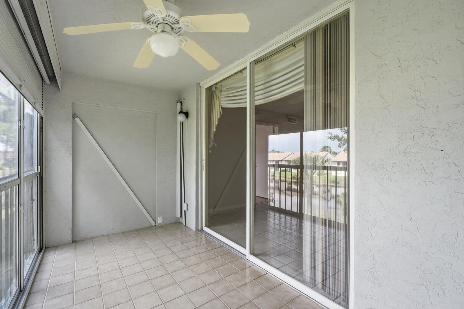 4725 LUCERNE LAKES Boulevard E 301, Lake Worth, FL 33467 photo 24