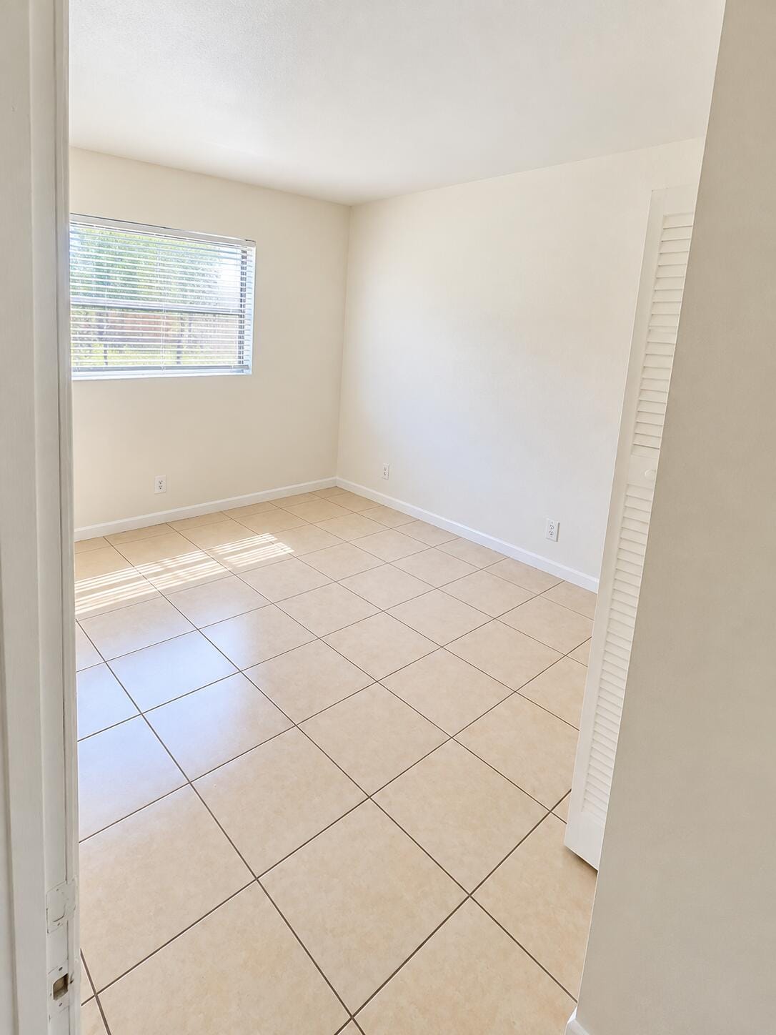 5150 NE 6TH Avenue 113, Oakland Park, FL 33334