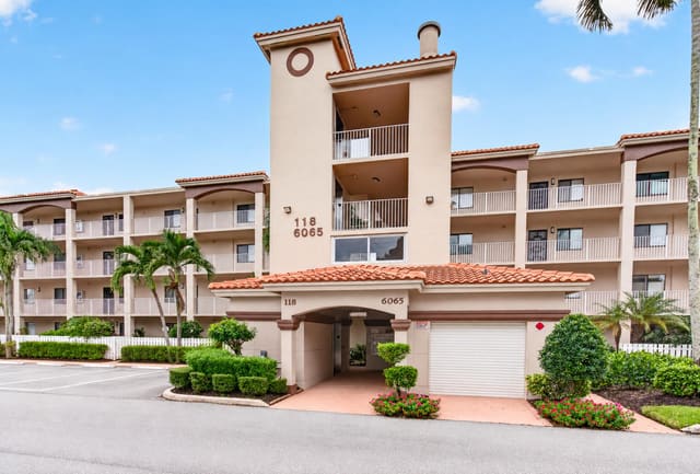 6065 Pointe Regal Circle 403, Delray Beach, FL 33484