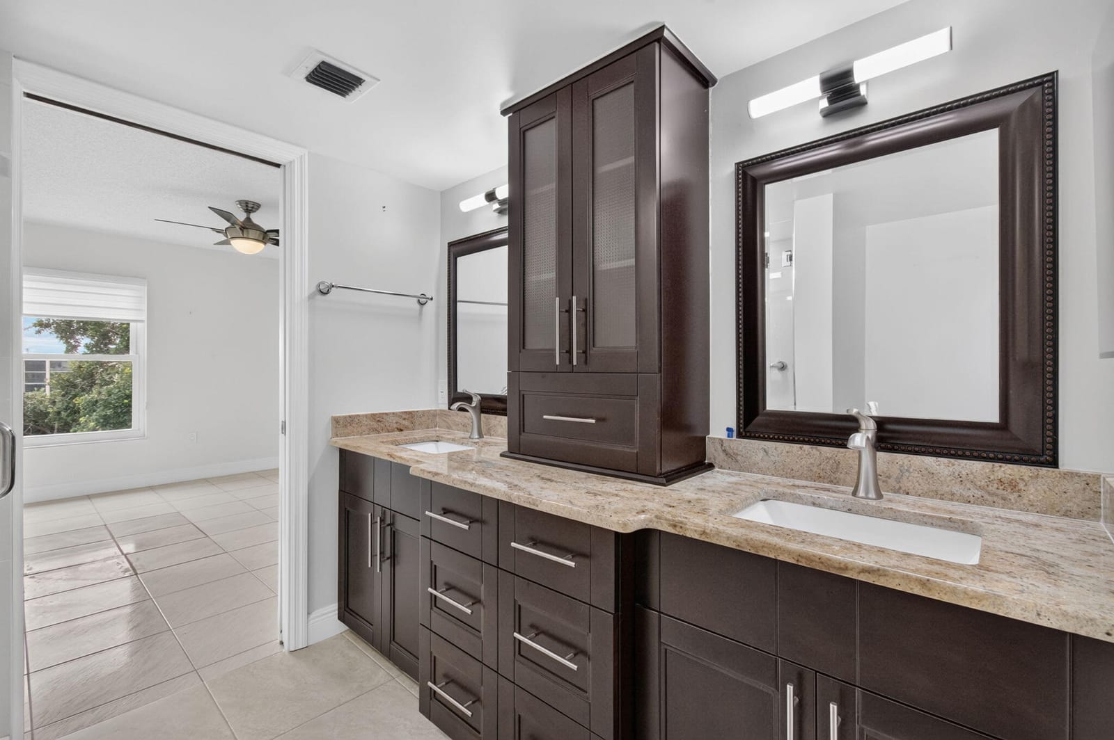 6065 Pointe Regal Circle 403 — photo 11