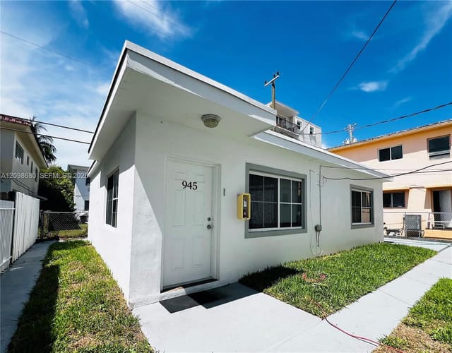 1001 Bay Drive 945, Miami Beach, FL 33141