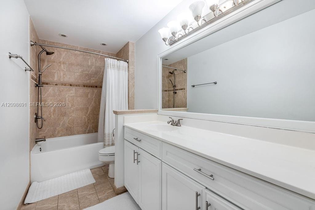 6256 Lansdowne Circle — photo 4