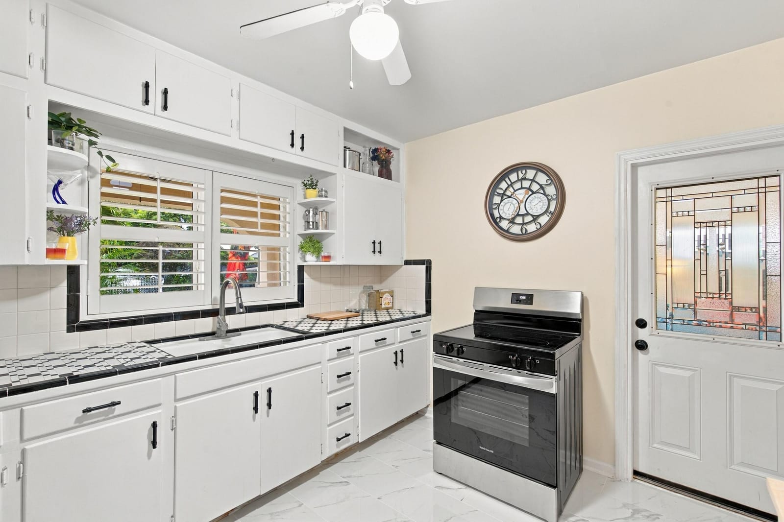 330 CORNELL Drive, Lake Worth Beach, FL 33460 photo 12