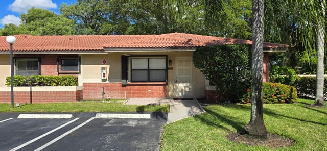 9611 NW 4th Street 2C, Coral Springs, FL 33071