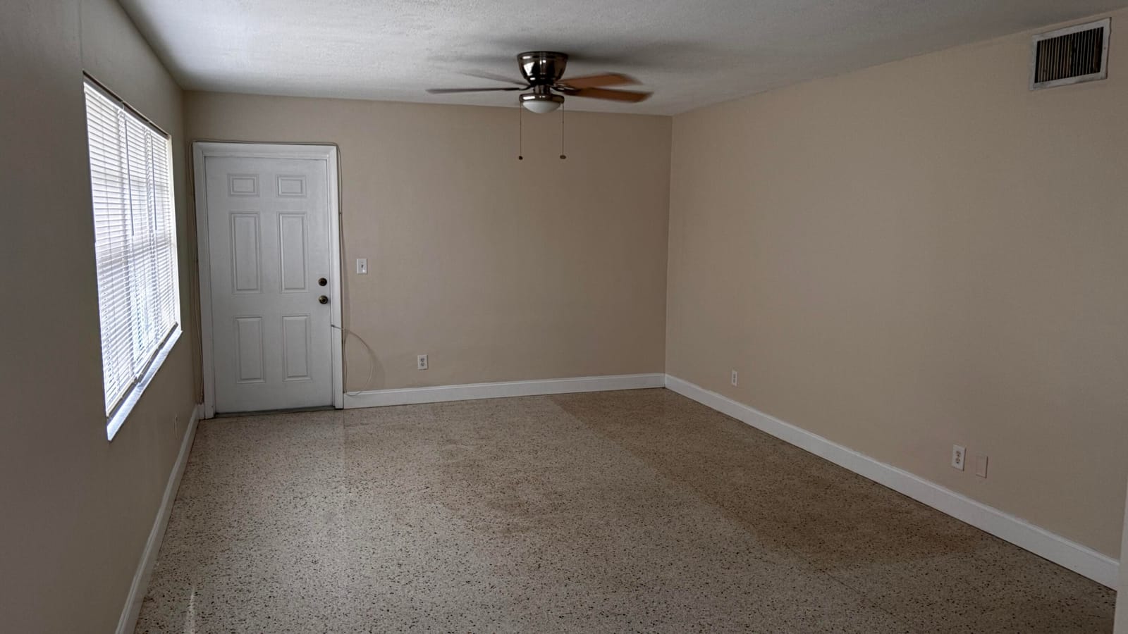 250 NE 40TH Street 38, Oakland Park, FL 33334 photo 4