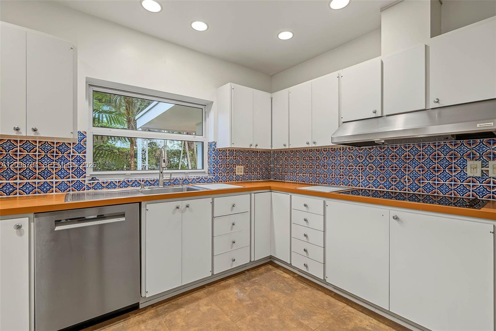 508 N Castania Avenue, Coral Gables, FL 33146 photo 18