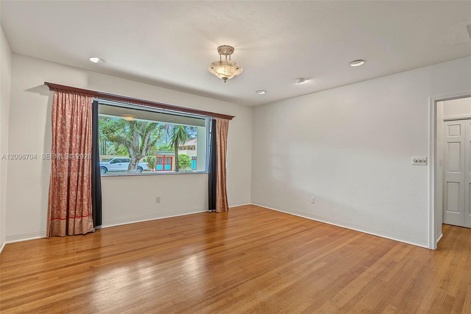 508 N Castania Avenue, Coral Gables, FL 33146 photo 7