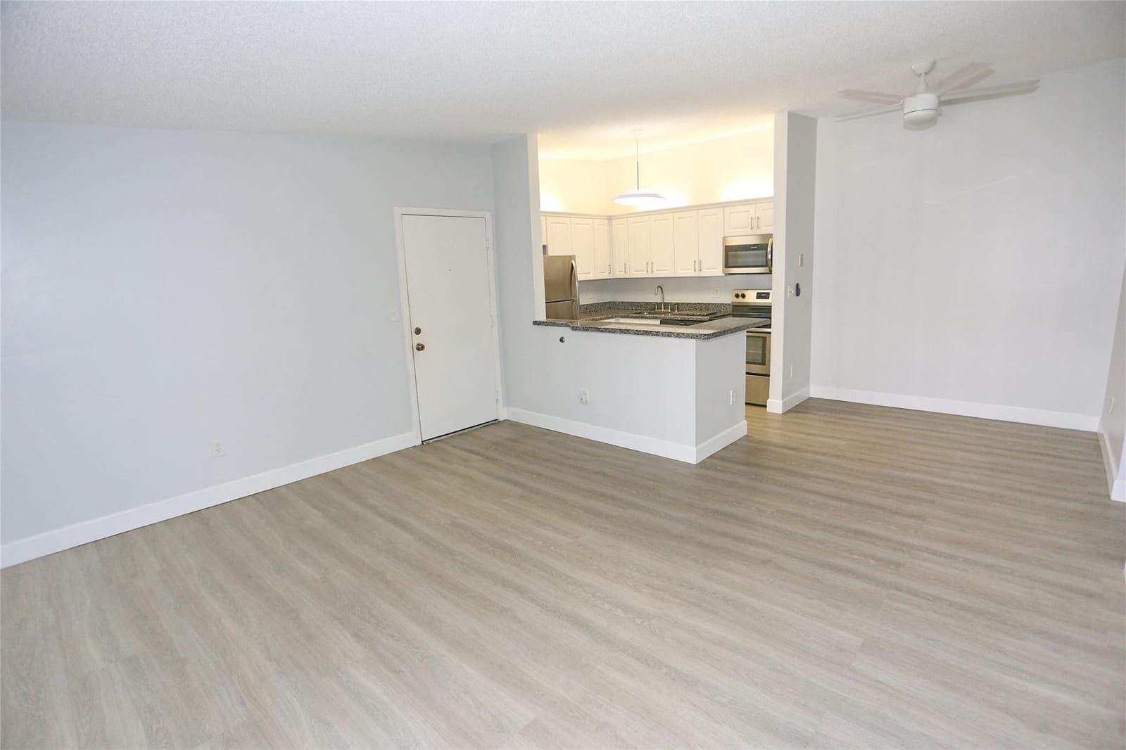 9712 S Belfort Circle — photo 11