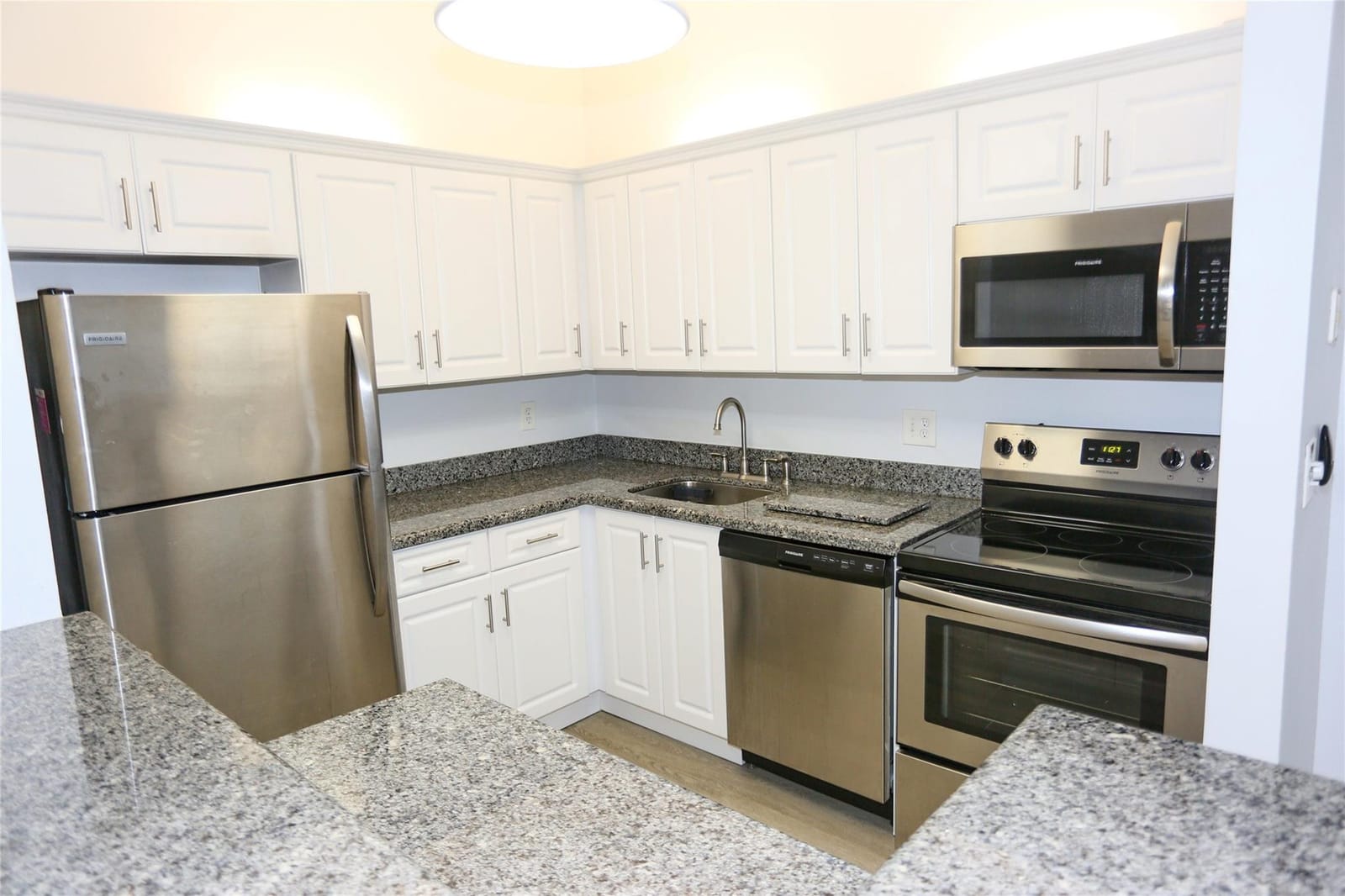 9712 S Belfort Circle, Tamarac, FL 33321 photo 15