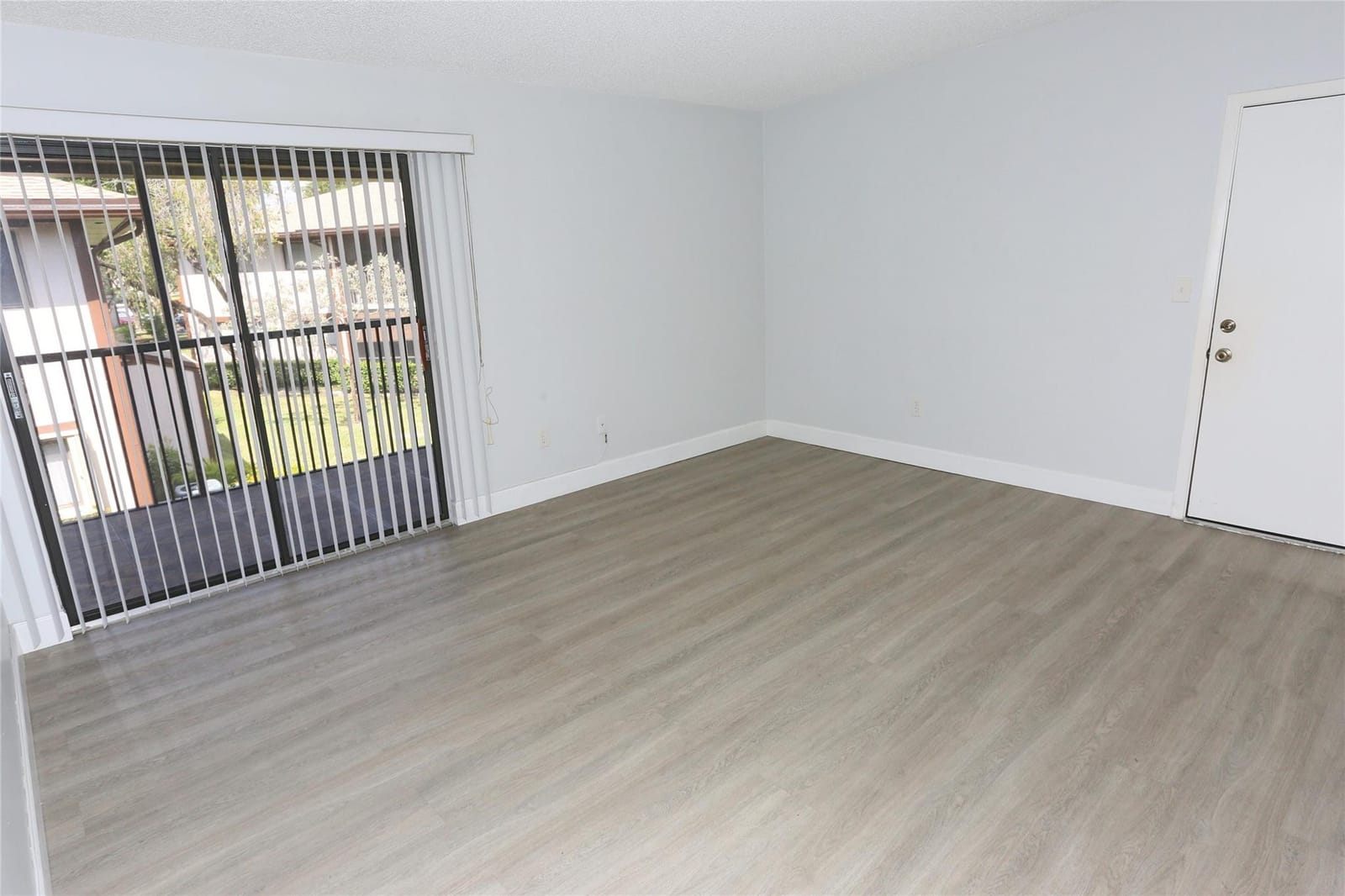 9712 S Belfort Circle — photo 10