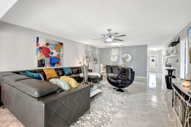 1930 NW 18th Street 203, Delray Beach, FL 33445