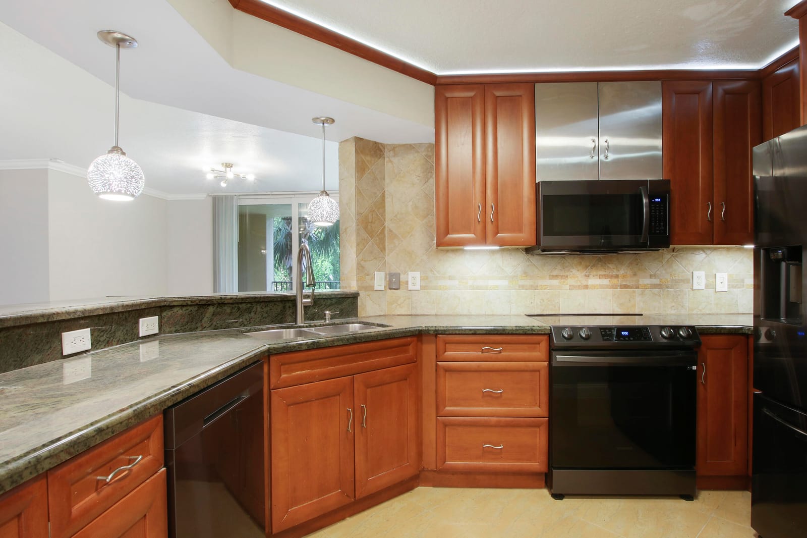 500 SCOTIA Drive 205, Hypoluxo, FL 33462 photo 15