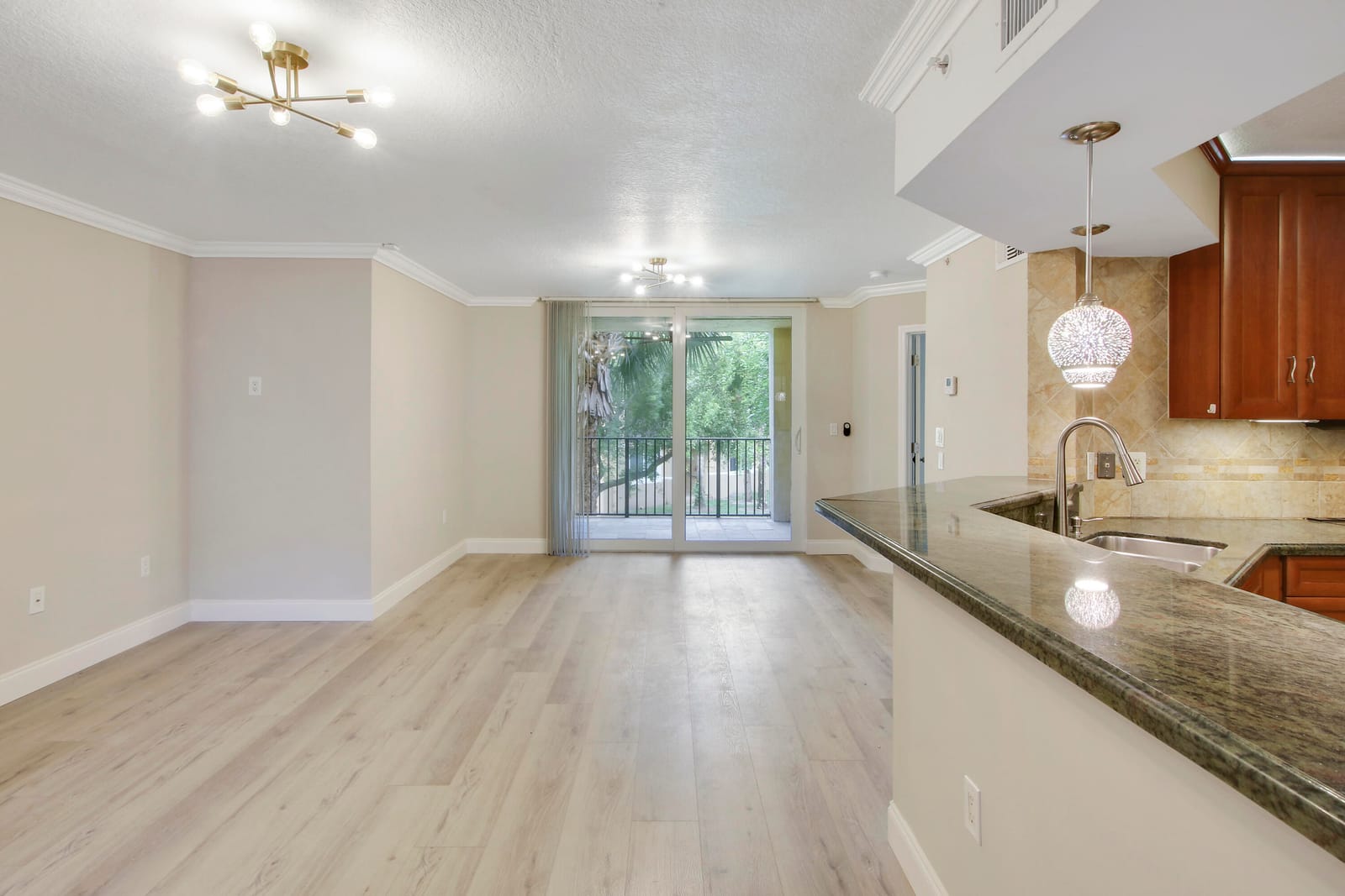 500 SCOTIA Drive 205, Hypoluxo, FL 33462 photo 19