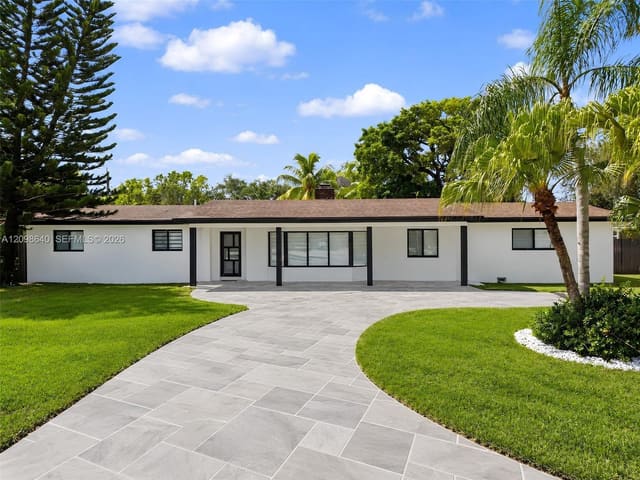 8200 SW 164th Street, Palmetto Bay, FL 33157