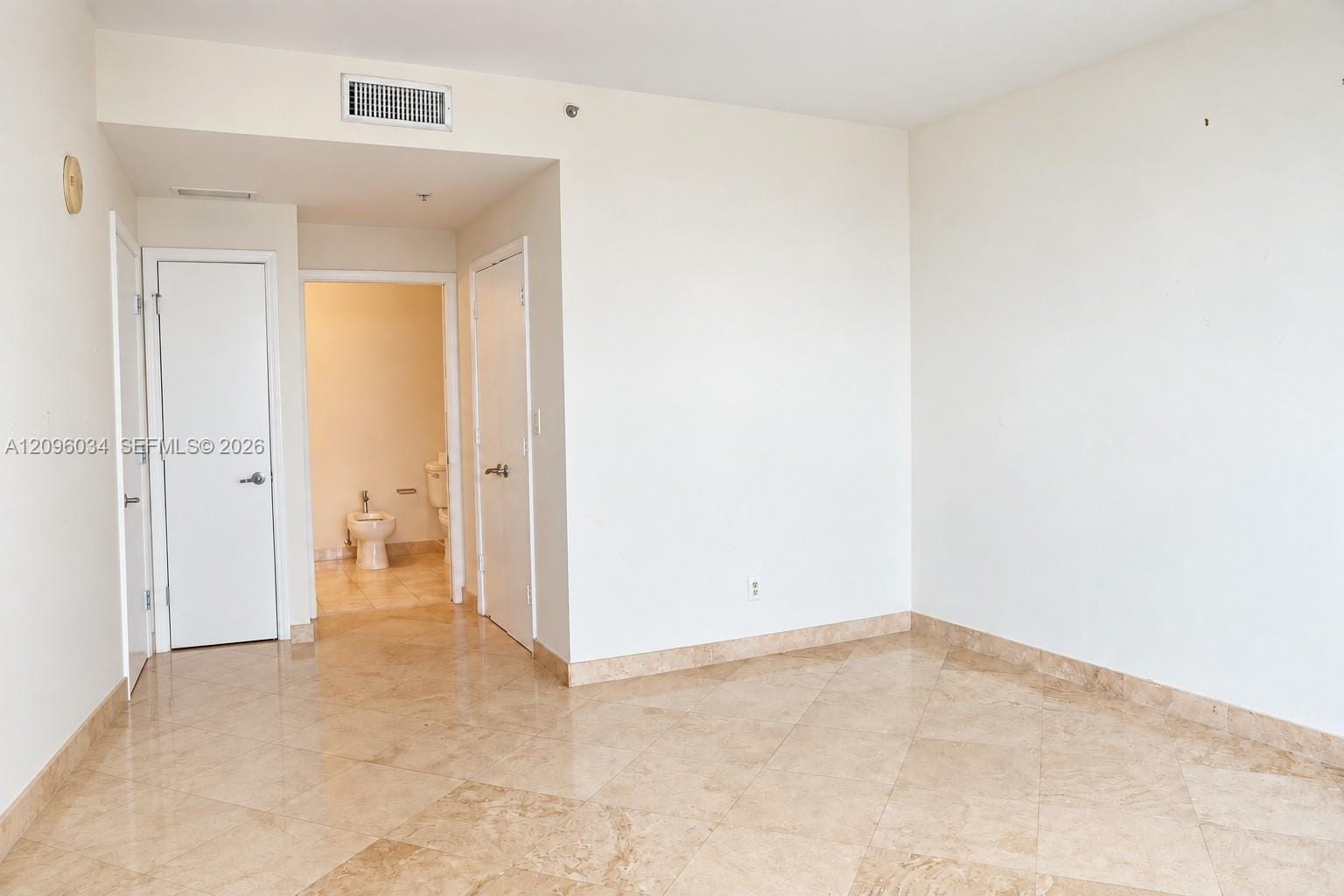 601 NE 36th Street 2004, Miami, FL 33137 photo 6