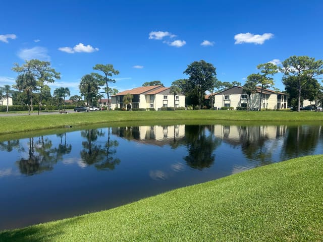 5901 Whispering Pine Way C-2, Greenacres, FL 33463
