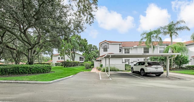 7857 Whispering Palms Drive 201, Boynton Beach, FL 33437