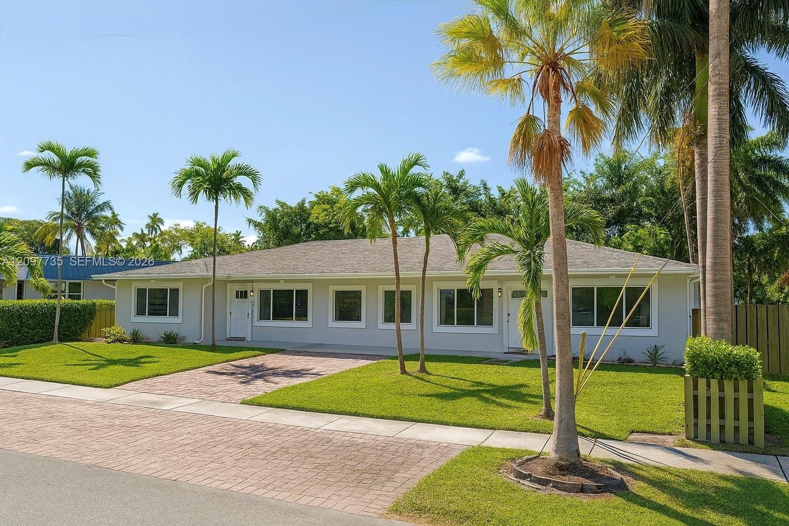236-238 NE 1st Street, Dania Beach, FL 33004