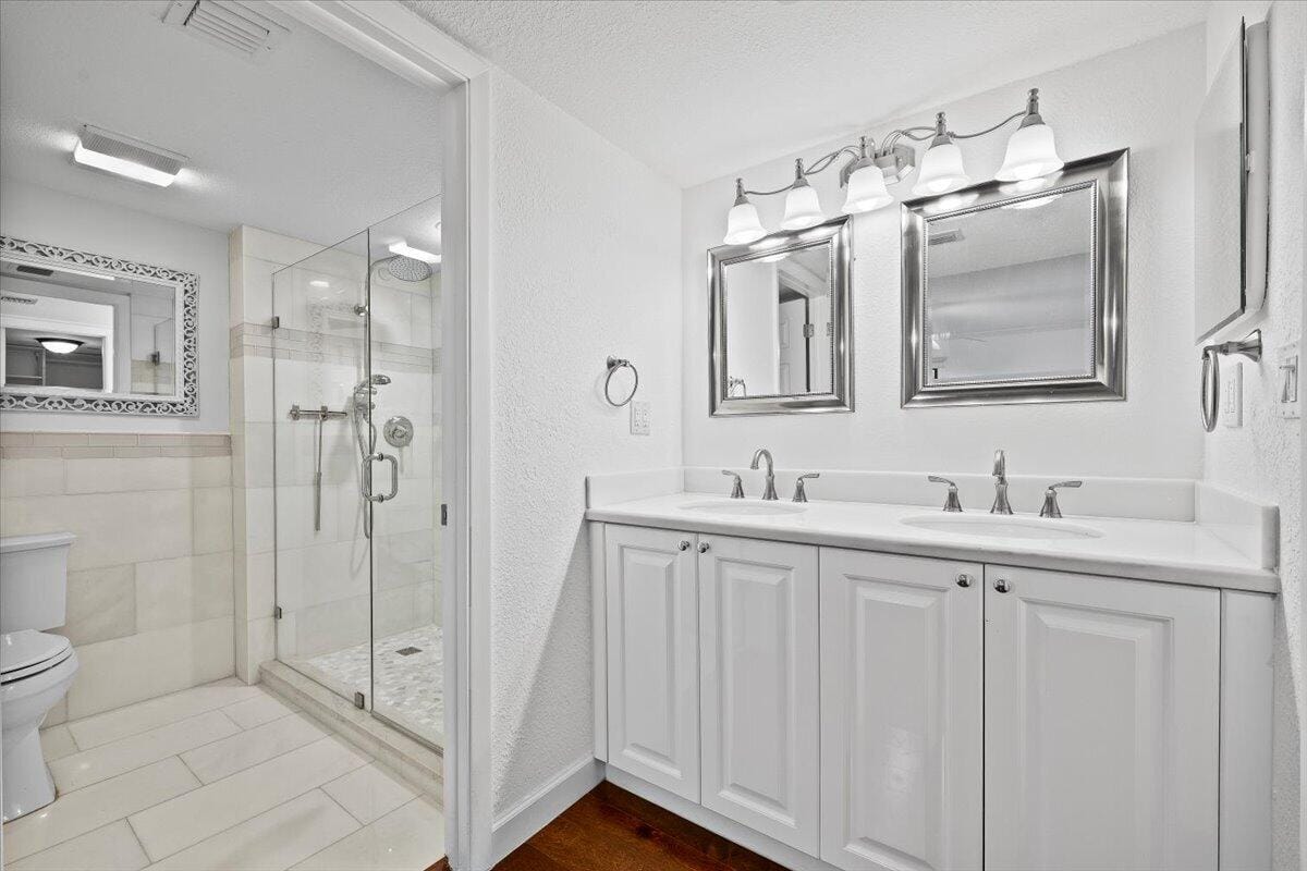 526 OAK HARBOUR Drive 526, Juno Beach, FL 33408 photo 22