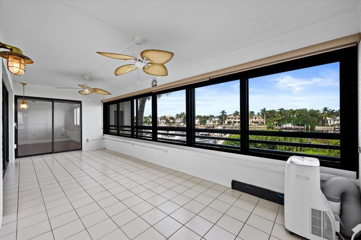 526 OAK HARBOUR Drive 526, Juno Beach, FL 33408 photo 30