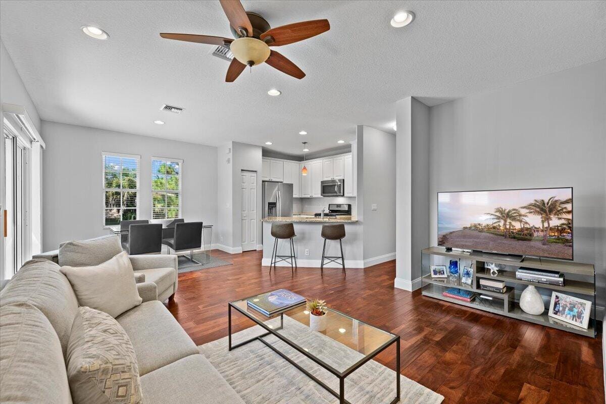 209 Evergrene Parkway — photo 10
