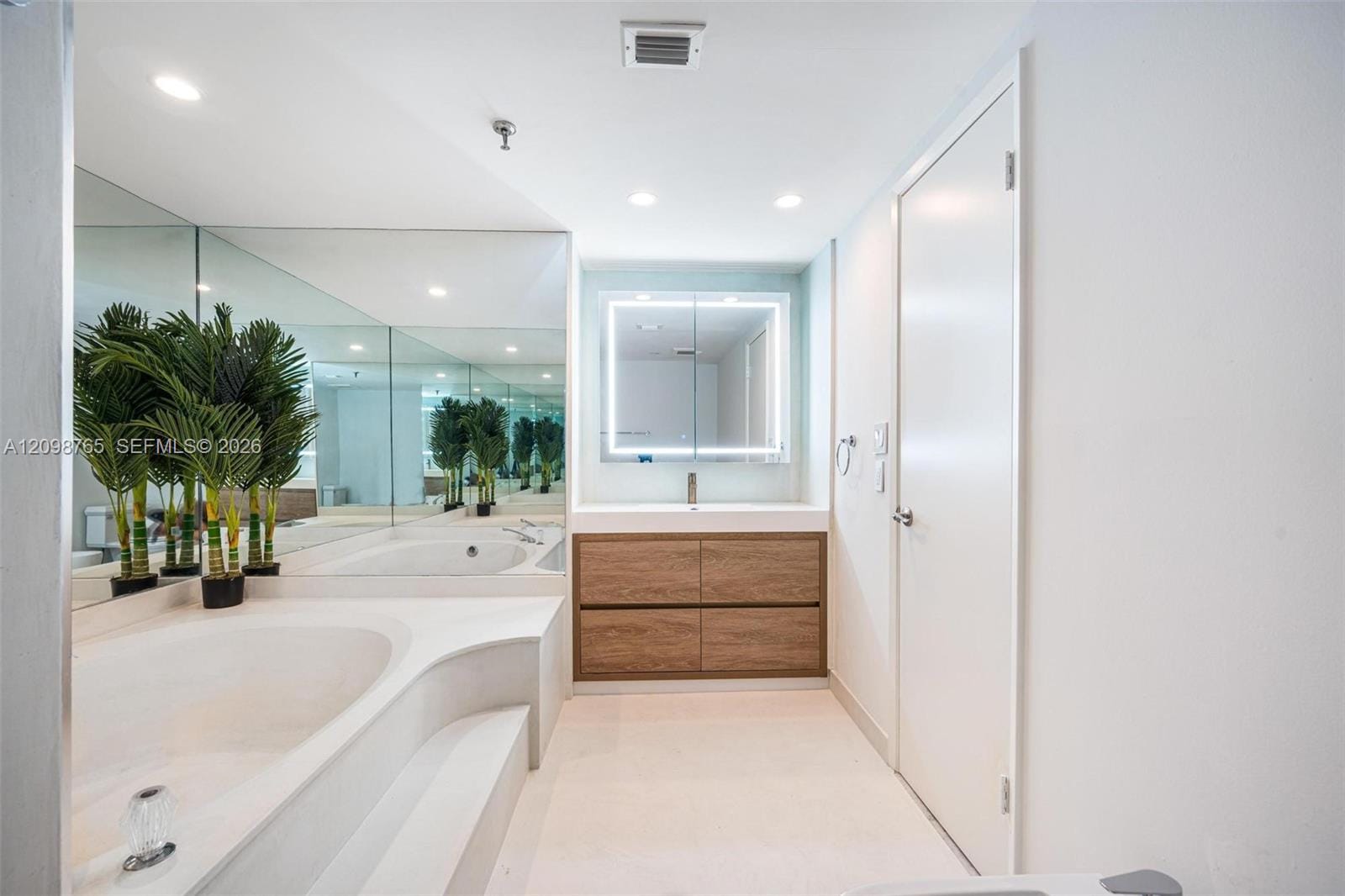 9 Island Avenue 414, Miami Beach, FL 33139 photo 10