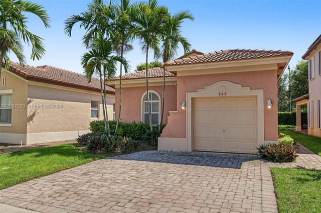 983 NE 37th Place 983, Homestead, FL 33033