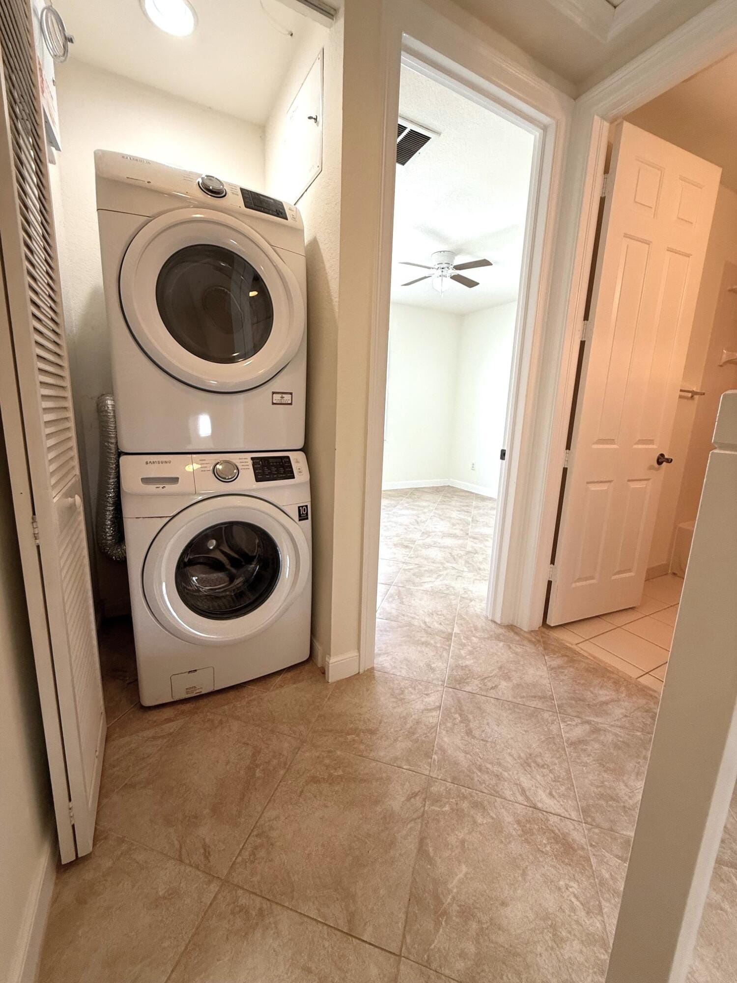 960 Millbrae Court 4 — photo 12