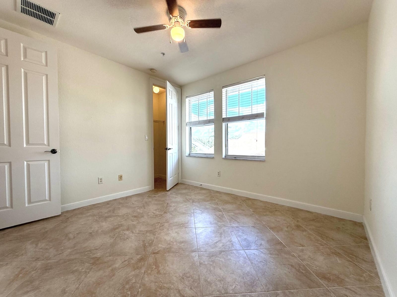 960 Millbrae Court 4, West Palm Beach, FL 33401 photo 16