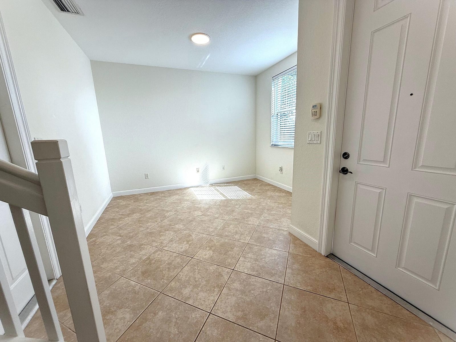 960 Millbrae Court 4 — photo 5