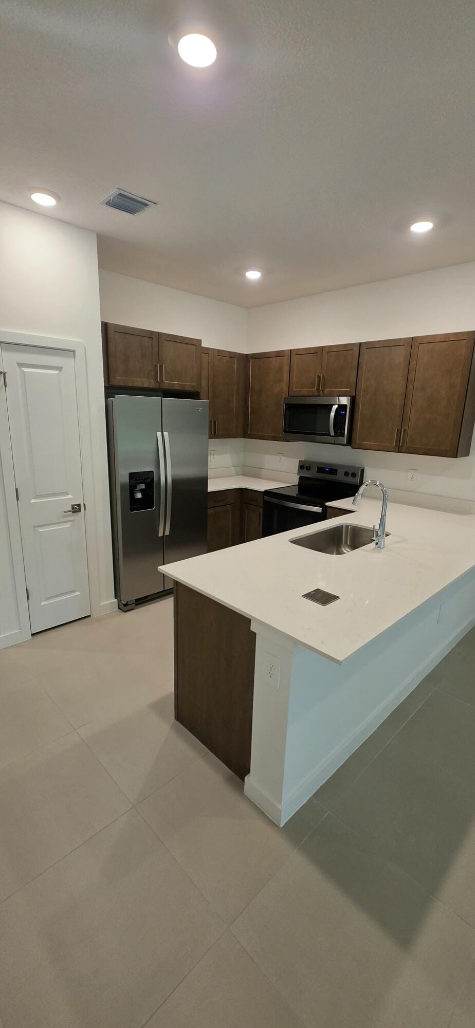 161 LAKESIDE LANDING Court, Royal Palm Beach, FL 33411 photo 4