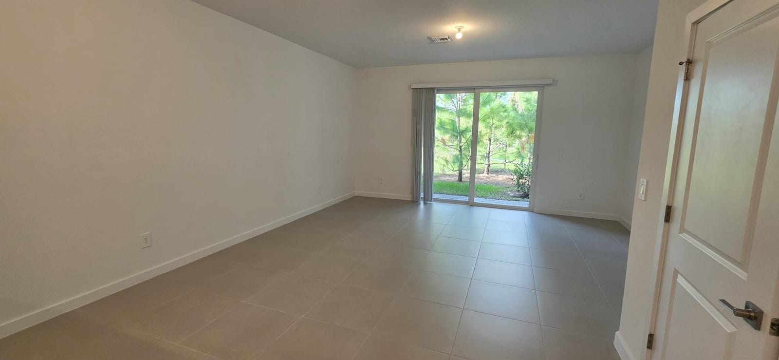 161 LAKESIDE LANDING Court, Royal Palm Beach, FL 33411 photo 8